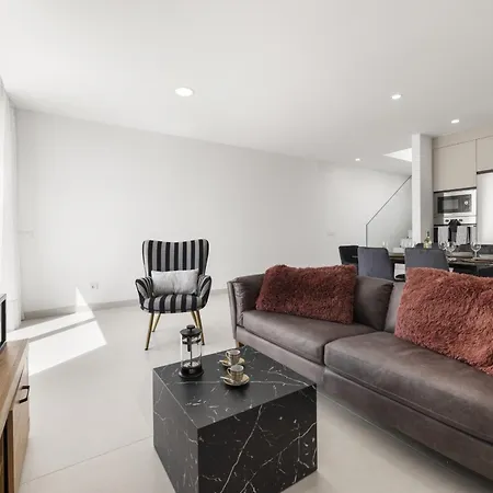 Вилла Infinity Views 3 By Escape