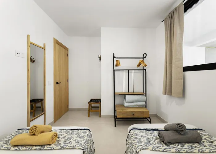 Infinity Views 3 By Escape *